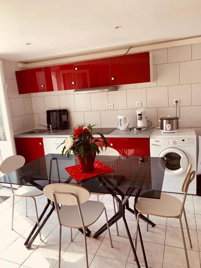 Belle Maison Avec Jardin Rdc T3 De 70M2 Vacances Ou Cure Thermale Rochefort エクステリア 写真
