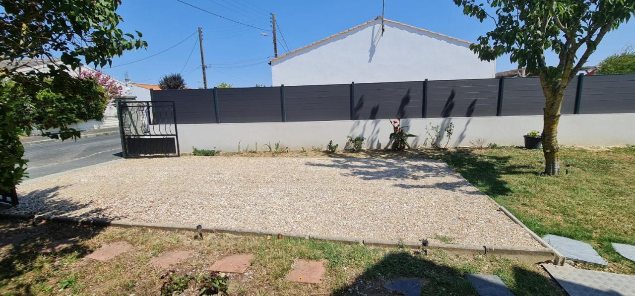 Belle Maison Avec Jardin Rdc T3 De 70M2 Vacances Ou Cure Thermale Rochefort エクステリア 写真