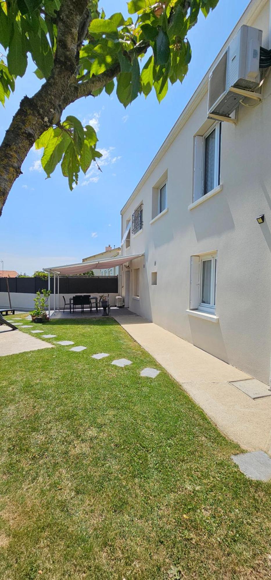 Belle Maison Avec Jardin Rdc T3 De 70M2 Vacances Ou Cure Thermale Rochefort エクステリア 写真